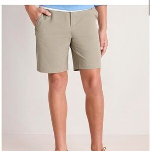 EUC Vineyard Vines Boys Performance Shorts Khaki size 12